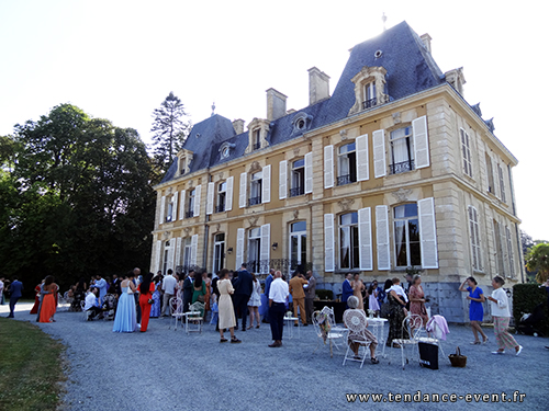 Château du Perron à Saint-Aubin-du-Perron l'orangerie salle mariage manche dj