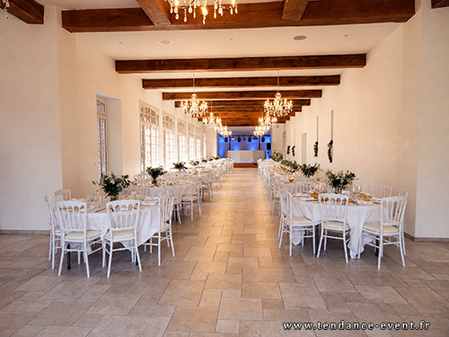 Château du Perron à Saint-Aubin-du-Perron l'orangerie salle mariage manche dj