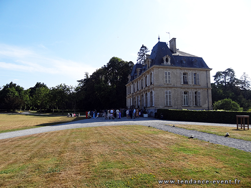 Château du Perron à Saint-Aubin-du-Perron l'orangerie salle mariage manche dj
